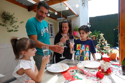 Nochebuena. El Covid-19 marcó el ritmo del reencuentro familiar