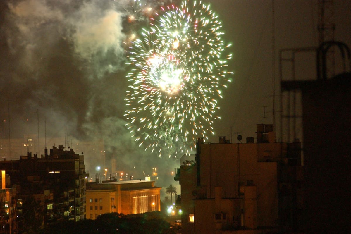 Nochebuena Navidad 24 25 diciembre Año Nuevo 31 fuegos artificiales celebración celebraciones Fiestas