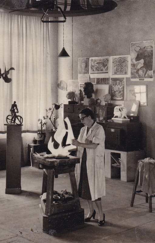 Noemí Gerstein en su taller