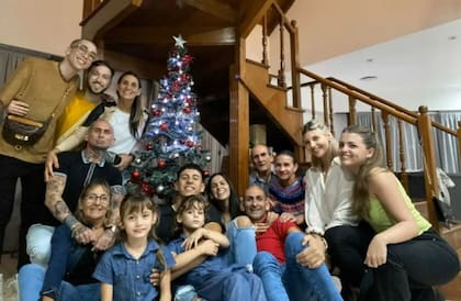 Noir en la foto que subió junto a su familia