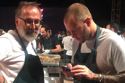 Norbert Niederkofler credor de la filosofía culinaria conocida en italia como Cocina la montaña (solo usa productos de ellas) poseedor de 3 estrellas Michelin y el norteamericano Mike Bagale que mantuvo las tres estrellas Michelin al frente de Alinea, en Chicago