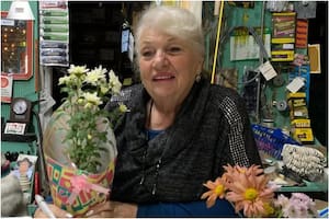 Norma Tosatto mantiene en pie una ferretería que se fundó hace 70 años en Lanús