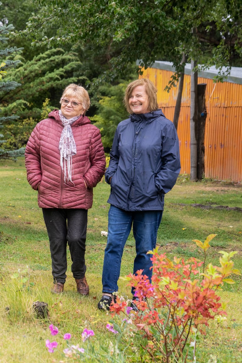 Norma y Anita pasan prácticamente todos los días por el Jardín Botánico.
