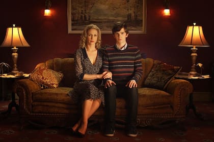 Norma y Norman Bates. Madre hay una sola (¡por suerte!)