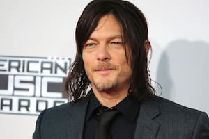 Su inoxidable amor por Daryl Dixon, por qué no se aburre del universo zombi y el especial tatuaje que tiene en la mano
