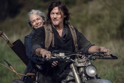 Norman Reedus y Melissa McBride hablaron sobre qué le depara el mundo de The Walking Dead a Daryl y Carol, y qué se puede esperar del spin off que protagonizarán.