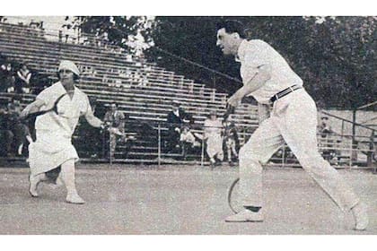 Norris Williams ganó el oro en el dobles mixto en los Juegos de París 1924, con Hazel Wightman como compañera