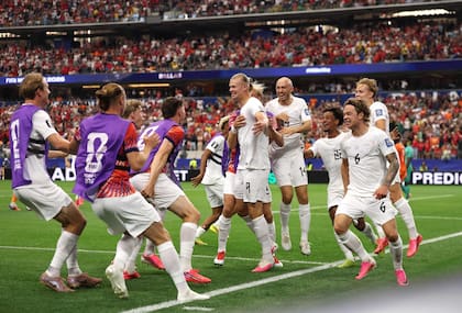 Noruega dejó en el camino a Costa de Marfil y se verá las caras con Brasil en la próxima ronda