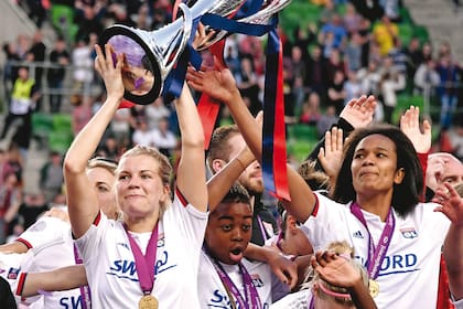 Noruega ya tiene su Balón de Oro en fútbol: Ada Hegerberg, la primera mujer en ganarlo desde que instauró el premio, en 2018