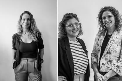 “Nos entusiasma la libertad creativa que nos permite esta muestra. Nos hace acordar un poco a la facultad el ser nosotras las guías del proceso”, reconocen las arquitectas Camila Castillo y Joy Zimmerman, de Ideï Arquitectura. A la izquierda, Gaby Orlando.