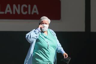 "Si nos contagiamos, ¿qué será de los pacientes?", la queja por falta de insumos
