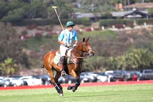 Nour-Dean Anakar vivió en Argentina, ama el país y sus colores
