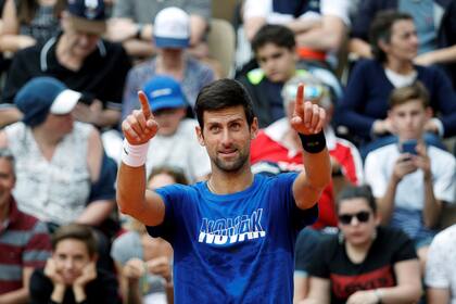 Novak Djokovic bromea con el público: carismático y N° 1