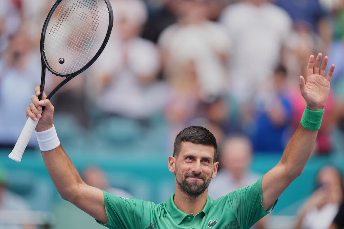 Novak Djokovic busca su séptimo título en el Abierto de Miami, un torneo que jugó por primera vez cuando su rival, Jakub Mensik, tenía seis meses de vida