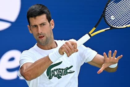 Novak Djokovic entrena para el US open