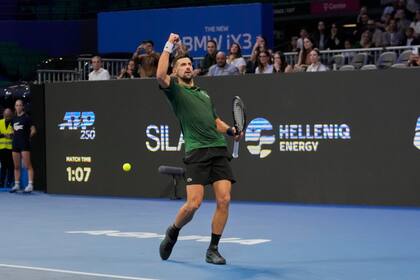 Novak Djokovic festeja cada punto como si fuera el último