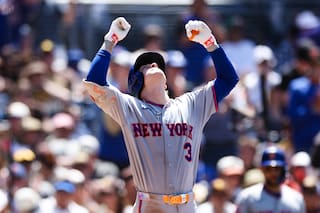 Novato de Mets Carson Benge batea de cinco-cinco con jonrón y triple productor en triunfo 7-3 ante Padres