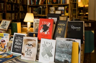 El desafío de publicar novela negra y ser creíble en el país más seguro del mundo