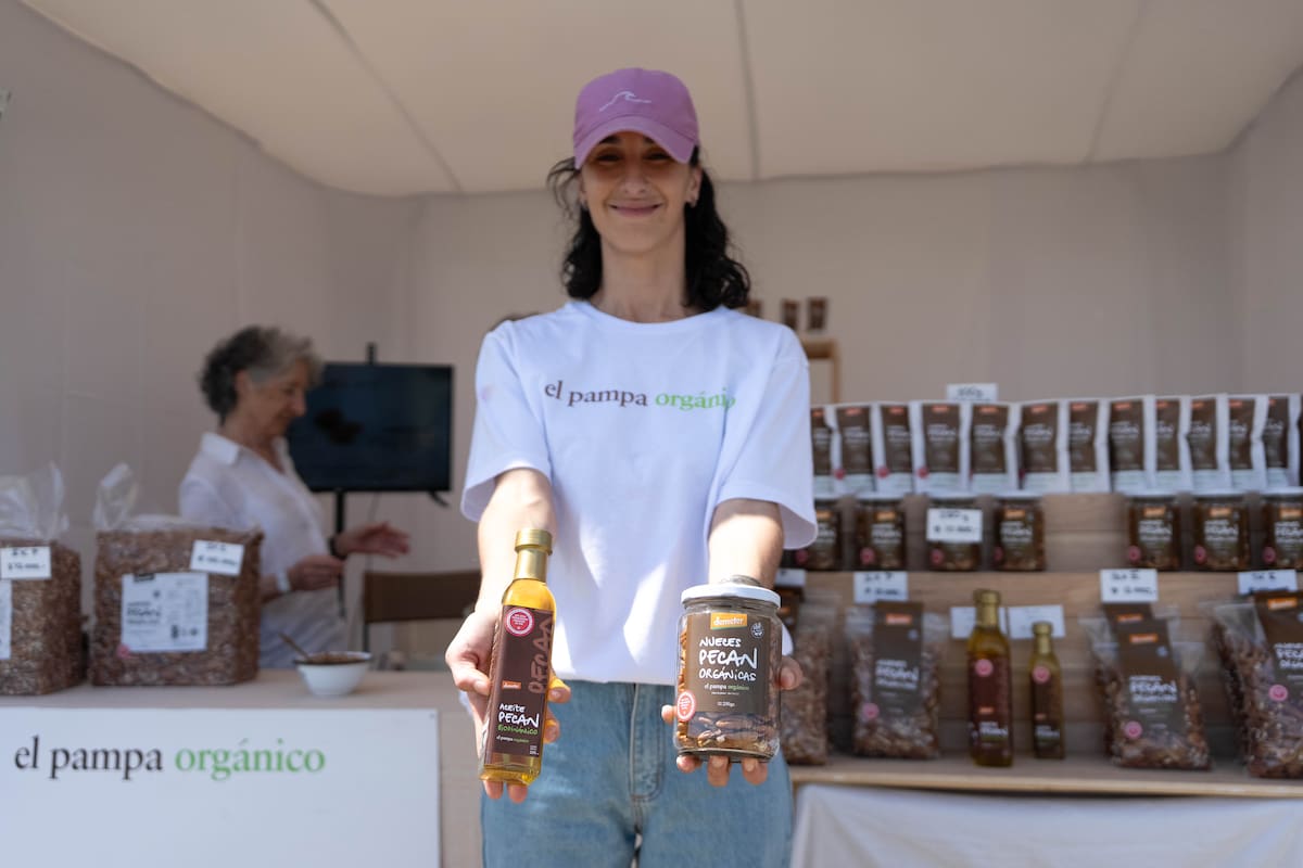 Nueces y aceite de pecán biodinámicos de El Pampa Orgánico.