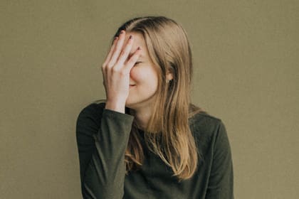 Nuestra conciencia debería ser una voz que nos guíe a experimentar calma y paz, a reconocer los errores para corregirlos, a crecer y avanzar en la vida hasta alcanzar nuestra mejor versión