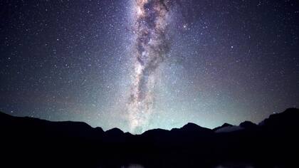 Nuestra galaxia, la Vía Láctea, se dirige hacia donde está ubicado el Gran Atractor
