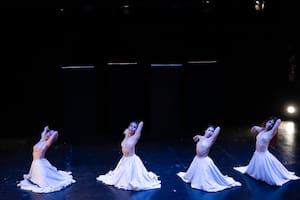 "Nuestra mujer ancla en la concepción grotesca del cuerpo", dicen; en la foto, las cuatro intérpretes: Julia Gómez, Paola Yaconis, Ayelén Clavin y Carla Rímola
