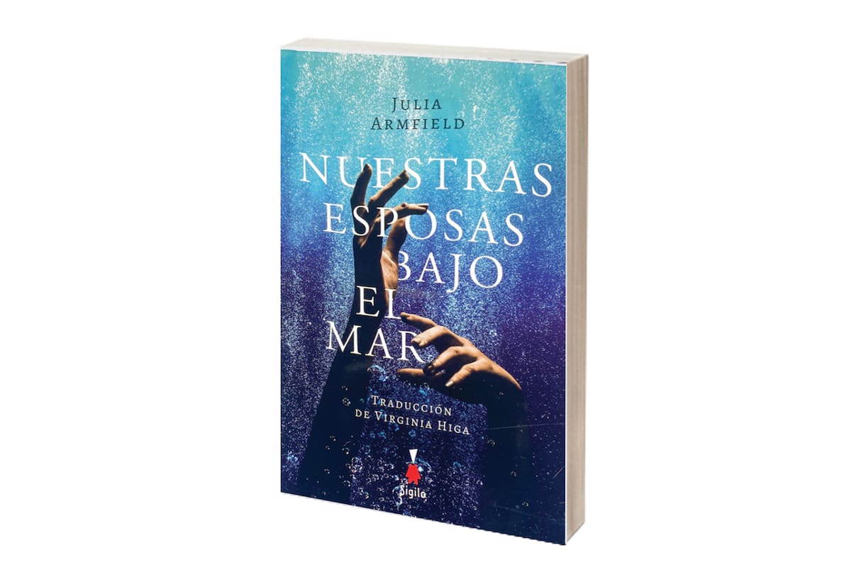 Nuestras esposas bajo el mar
Julia Armfield
Sigilo