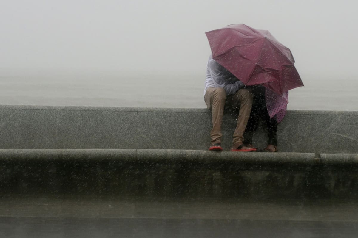Nuestro personaje central de hoy... el paraguas, para la lluvia, para el sol, para el viento...y que la mayoría de las veces no es valorado