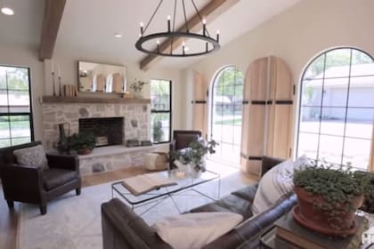 Nueva sala de estar. Imagen: HGTV