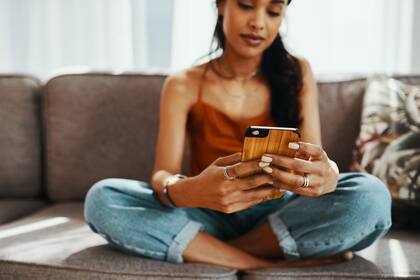 Nueva tendencia en las apps de citas. Foto: Canva