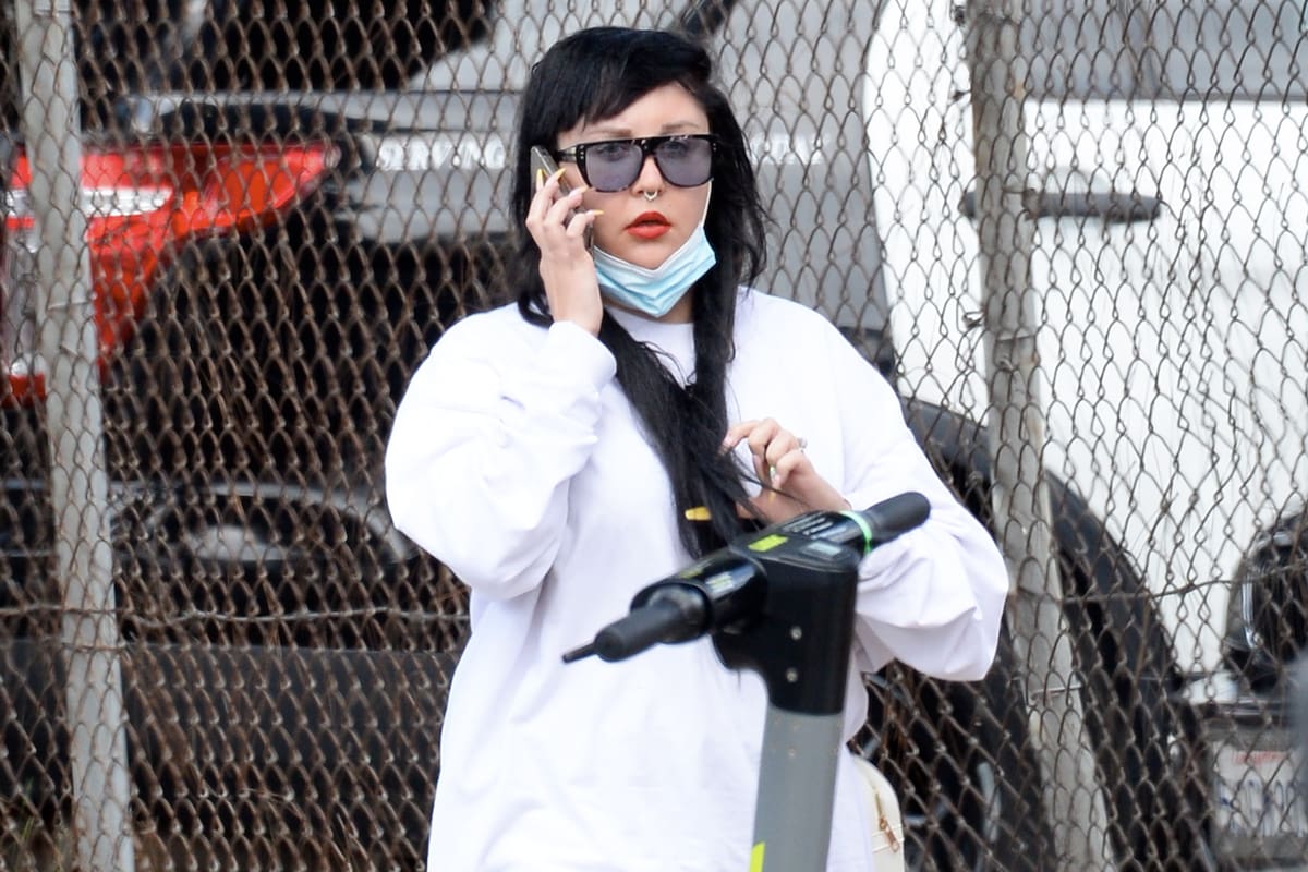 Nueva vida: bajo la tutela de sus padres, Amanda Bynes se muestra feliz con su prometido