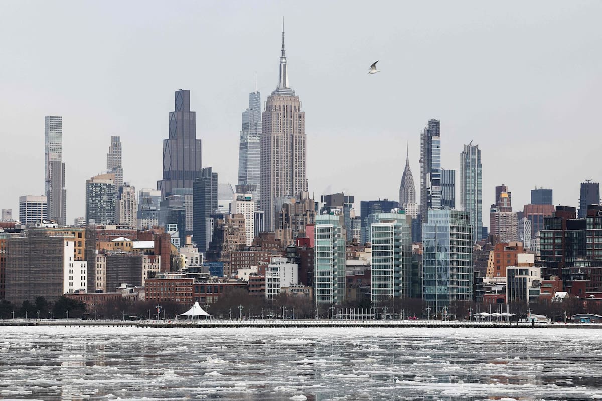 Nueva York experimenta una transición tras un periodo de frío ártico extremo que batió récords