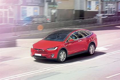 Nuevas firmas como Tesla impulsan la innovación