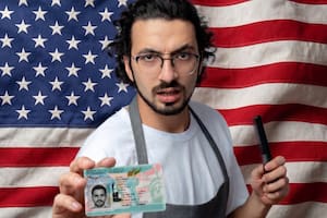 El DHS avanza con una regla que quitaría la renovación automática