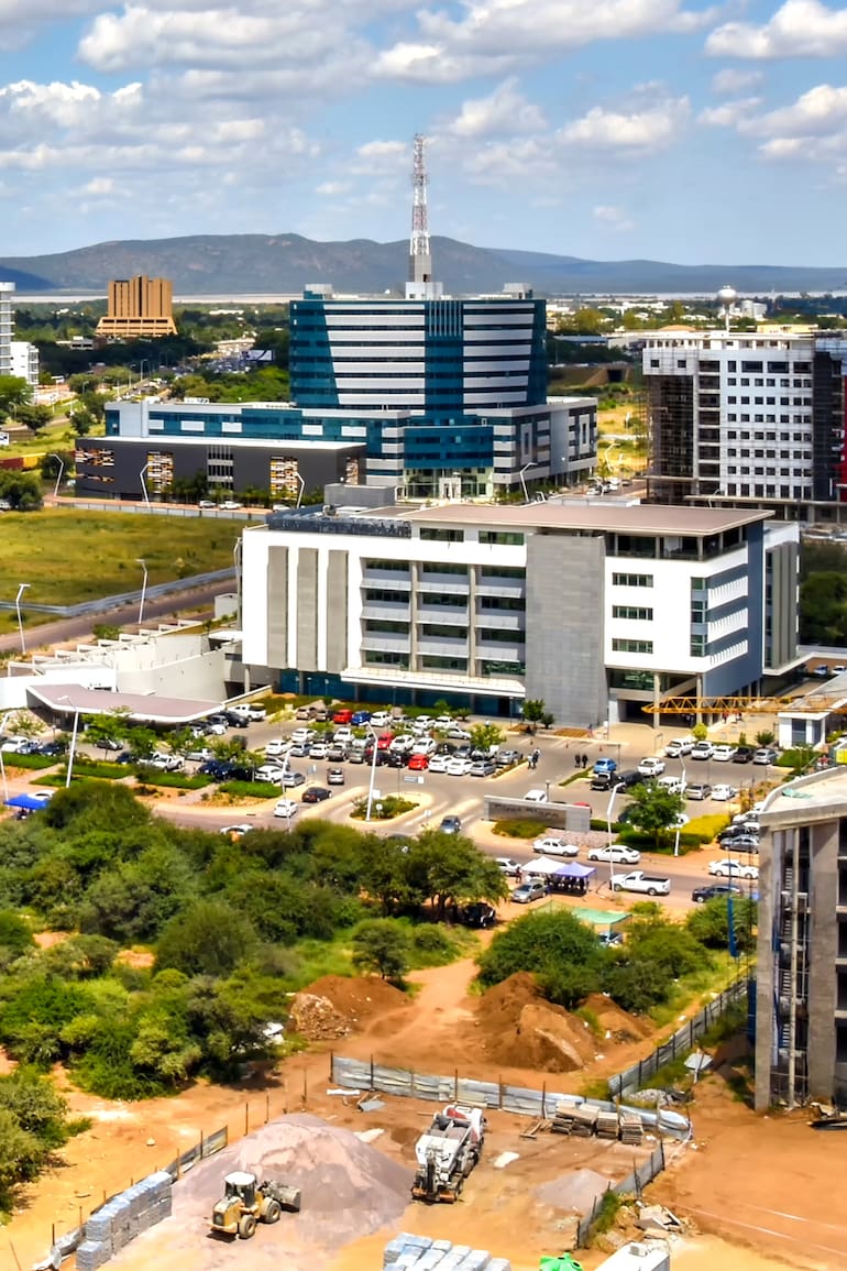Nuevo distrito comercial de Gaborone, capital de Botswana