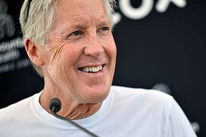 Nuevo entrenador de los Raiders Pete Carroll enfrenta con alegría este nuevo reto