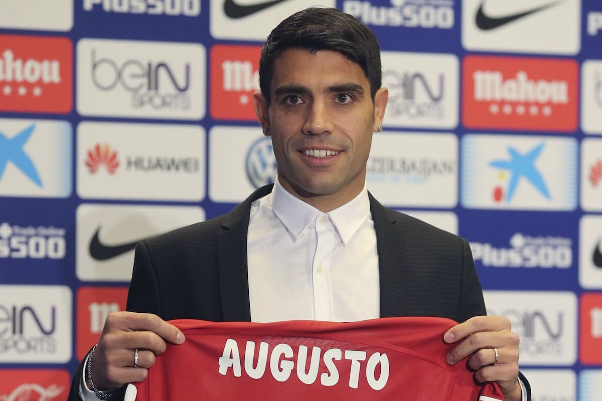 Nuevos horizontes para Augusto Fernández: el volante emigra al fútbol chino