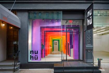 Nuhü Division realizó una tienda de cartón en el Soho de Nueva York diseñada por las empresas españolas Cartonlab y Studio Animal