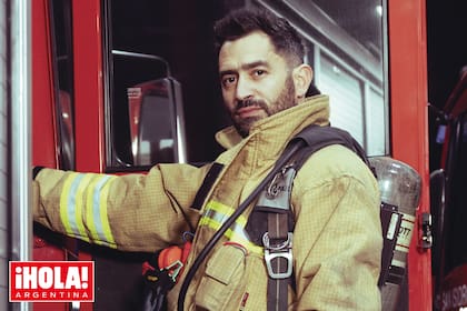 “Nunca terminás de estudiar, porque tenés que seguir perfeccionándote en áreas como rescate vehicular, buceo, incendios forestales, estructuras colapsadas…”, explica.