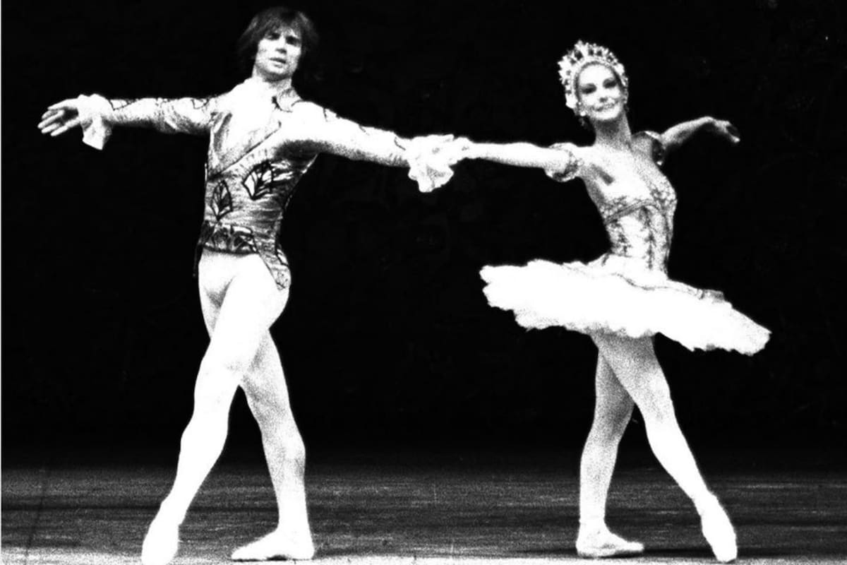Nureyev con la bailarina argentina Olga Ferri, en el Teatro Colón, 1971