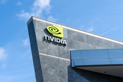Nvidia tardó aproximadamente 13 meses en pasar de una valoración de 3 billones de dólares a 4 billones.