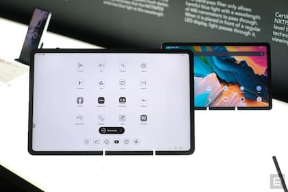 NXTPAPER es una tecnología para pantalla que mejora su visibilidad al aire libre, y ofrece un modo que hace que parezca tinta electrónica para descansar la vista