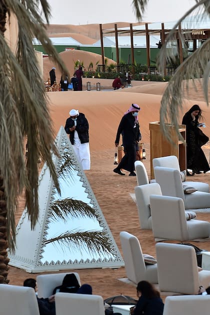 Así es el increíble oasis artificial donde veranean los millonarios sauditas