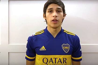 Obando es el tercer futbolista o ex jugador de Boca que participa en las conferencias de hinchas de los viernes, después de Sebastián Battaglia y Frank Fabra.