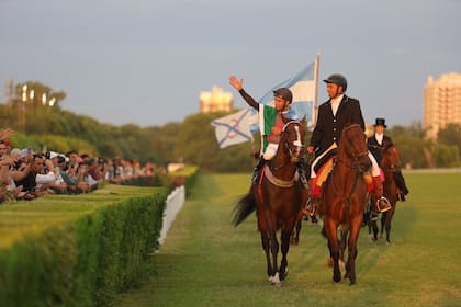 Obataye, con João Moreira, se adjudicó el Gran Premio Carlos Pellegrini, en San Isidro; un triunfo brasileño en la carrera más importante del año en Sudamérica