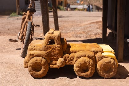 Objeto petrificado en Puente del Inca.