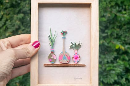 Jarrones en papercut, de Rocío Fernández Fuks