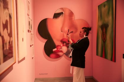 Obras de Cynthia Cohen y Nicolás García Uriburu en el sector erótico de MC