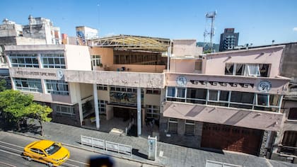 La exsede central de la Tupac, reconvertida en un centro para adultos mayores