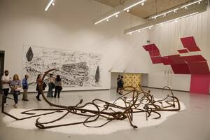 Obras de Matías Duville, Jorge Macchi y Mariela Scafati exhibidas en el Museo Mar